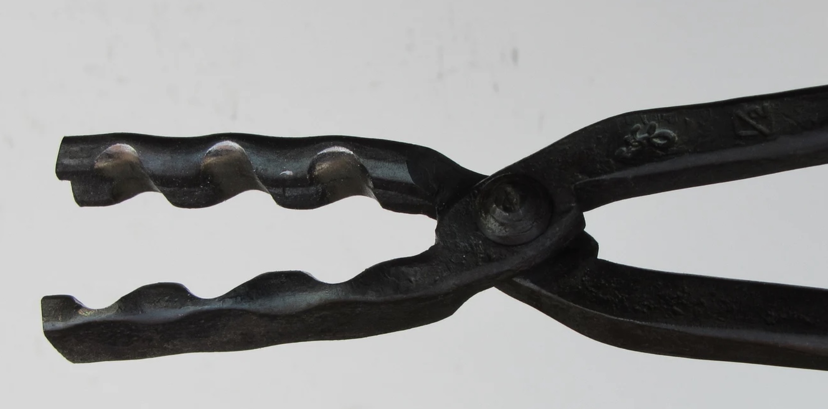 Jemco Forge - Wolf Jaw Tongs